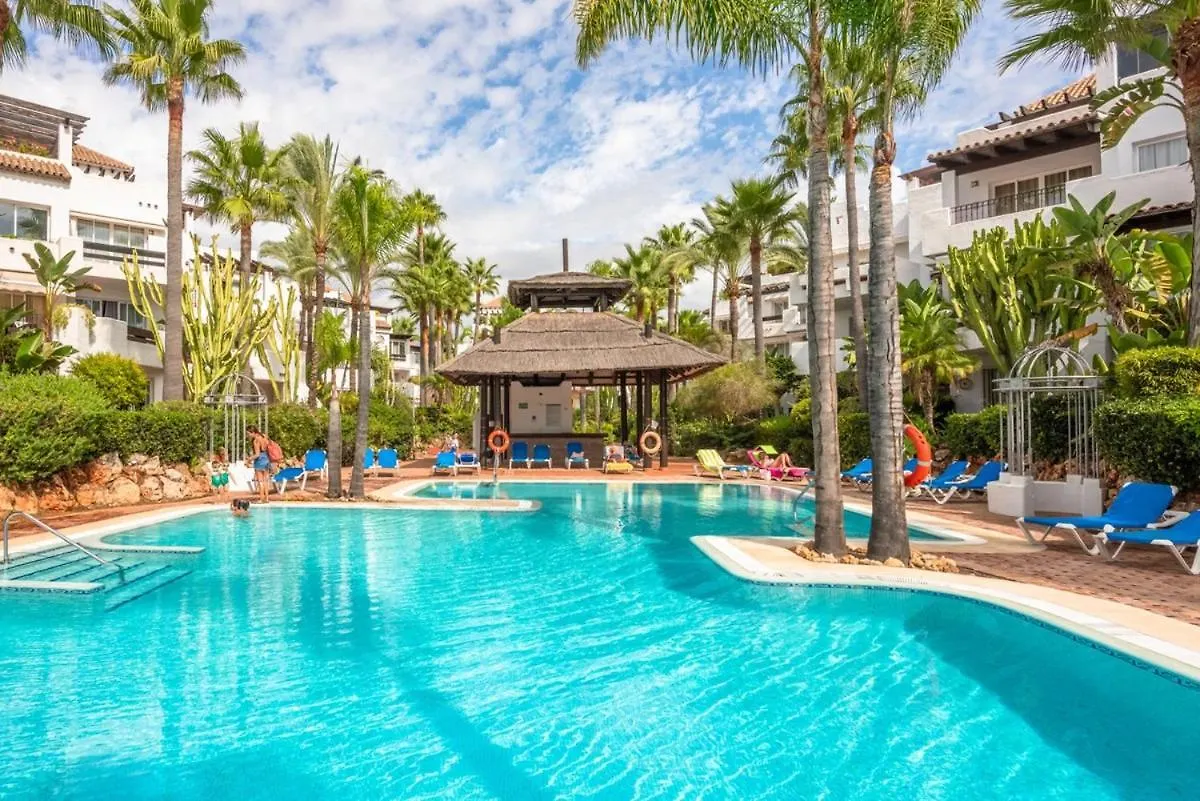 Beachside Luxury 2 Bedroom Apartment, Puerto Banus contacts